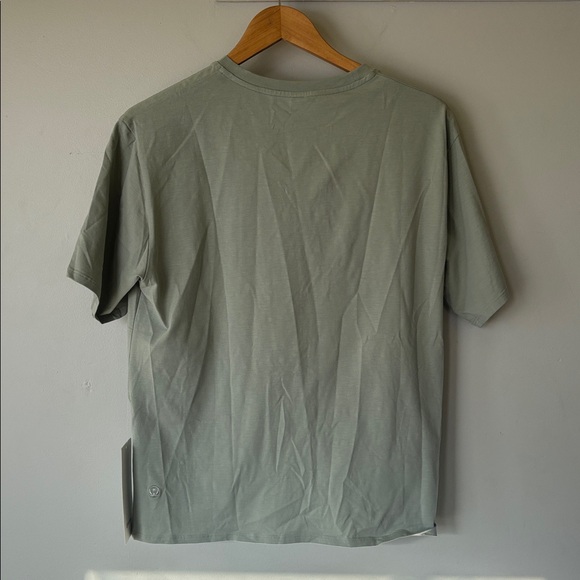 Lululemon Twist Front Oversized T-Shirt | Women’s Size Small | NWT - Picture 8 of 8